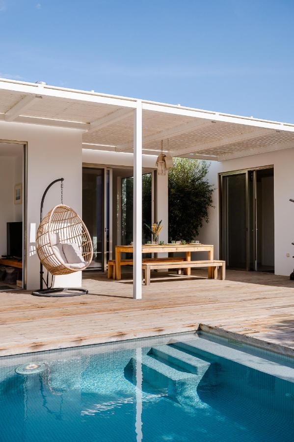 Laranjeiras With Heatable Pool, Villa
